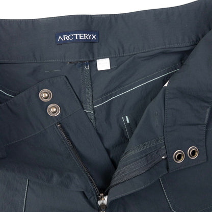 Vintage Arcteryx Trousers Women's Size W33